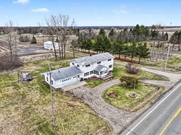 $329,500 | 2489 10 Mile Road Northwest, Sparta, MI 49345