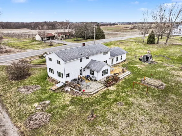 $329,500 | 2489 10 Mile Road Northwest, Sparta, MI 49345