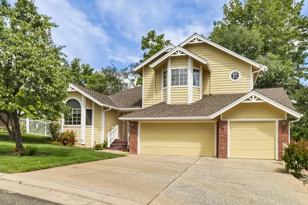 $799,999 | 147 Rebecca Way, Folsom, CA 95630