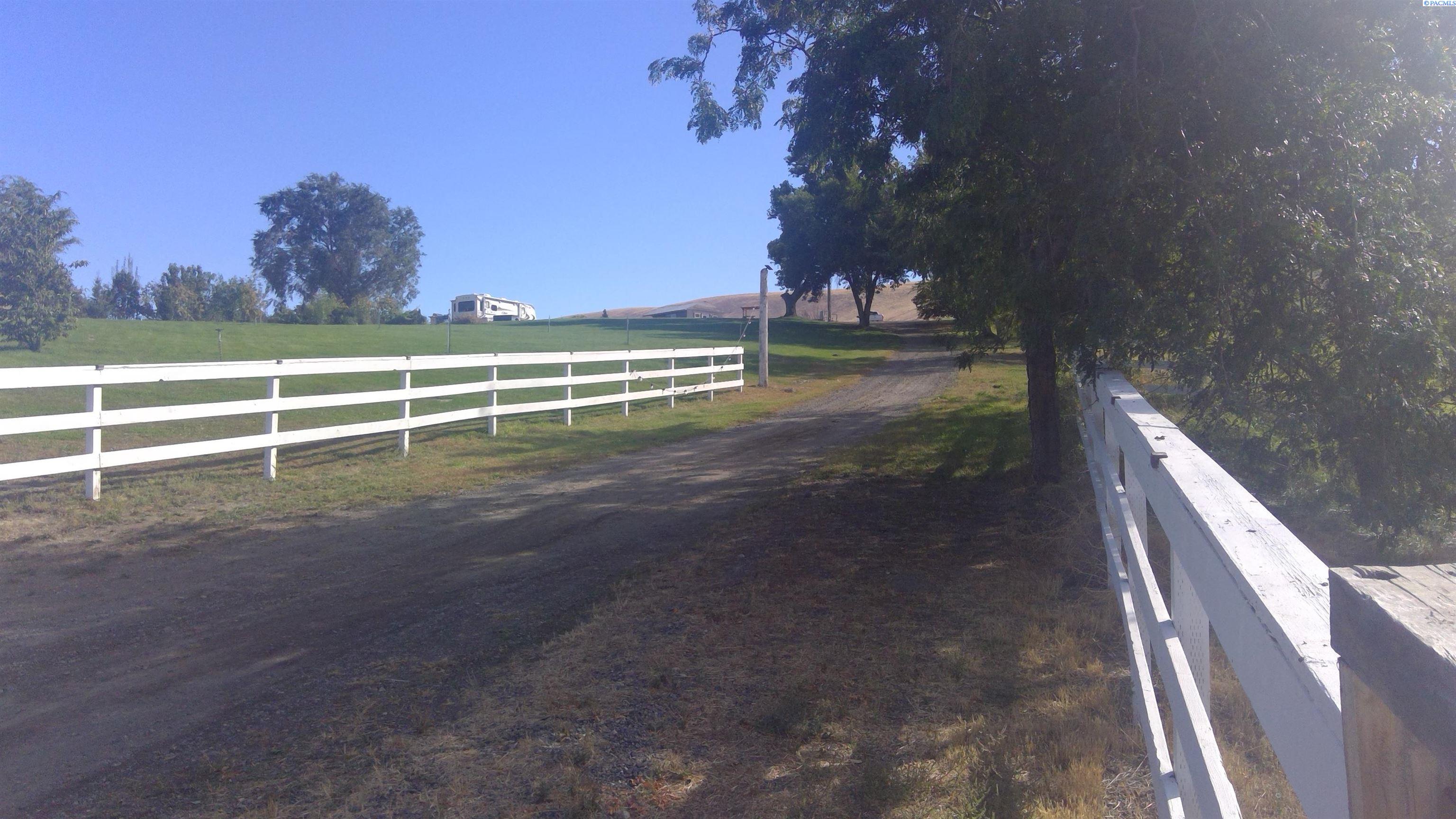 19206 Webber Canyon Road Benton City, WA 99320 - Photo 10 of 44 Gallery Image 10