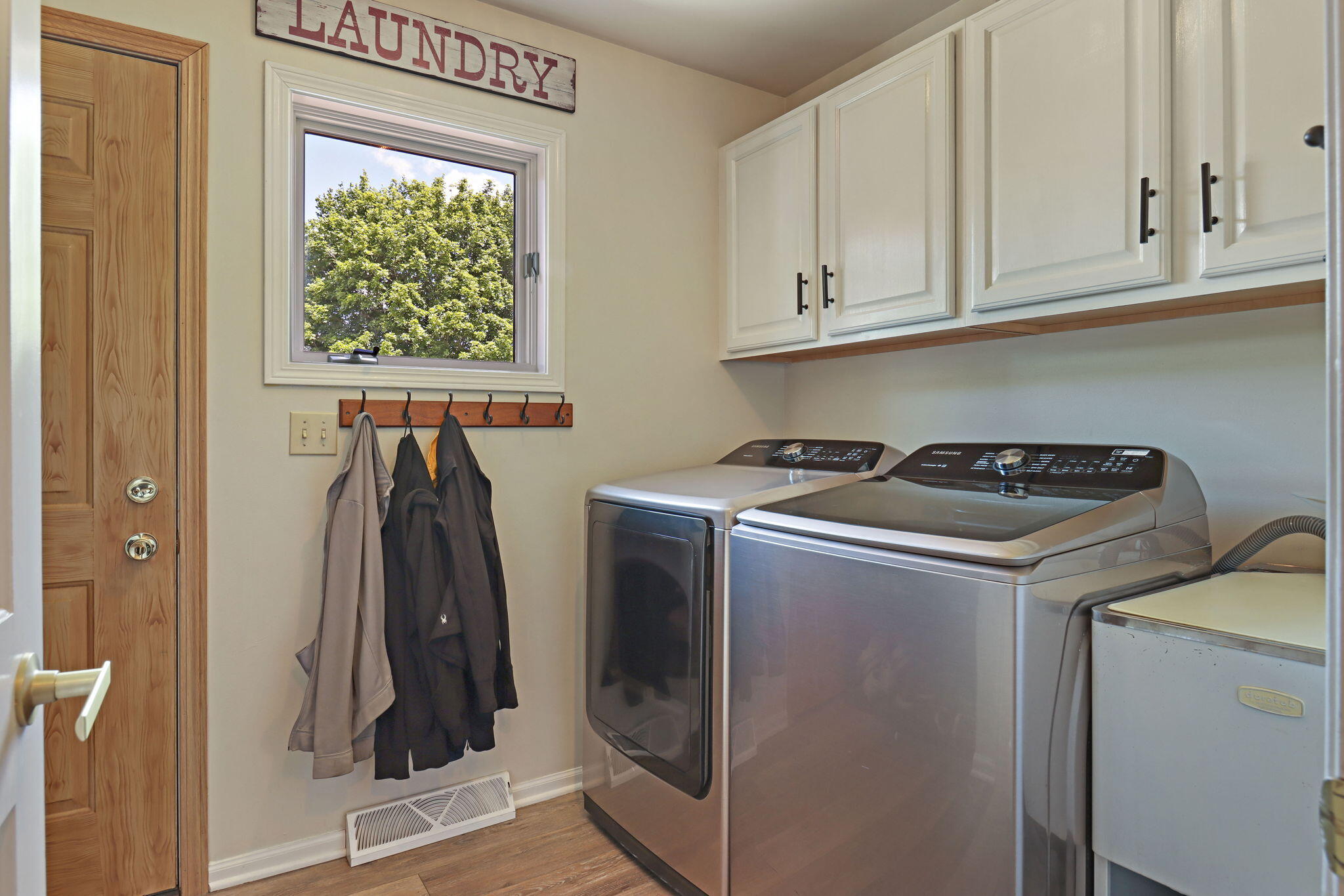 4366 86th Street Pleasant Prairie, WI 53142 - Photo 20 of 49 Laundry
