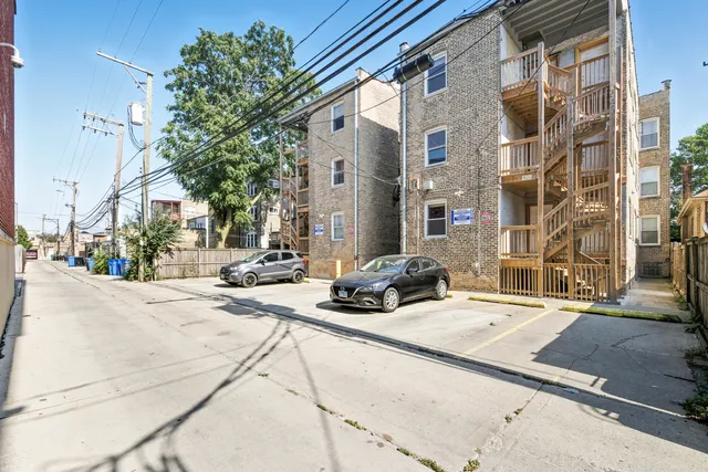 $1,600 | 6312 North Fairfield Avenue, Unit 3B, Chicago, IL 60659