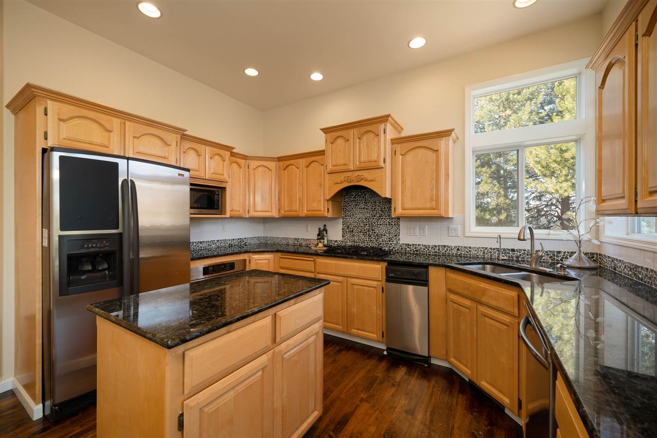 2202 South Ridgemont Lane Veradale, WA 99037 - Photo 7 of 20