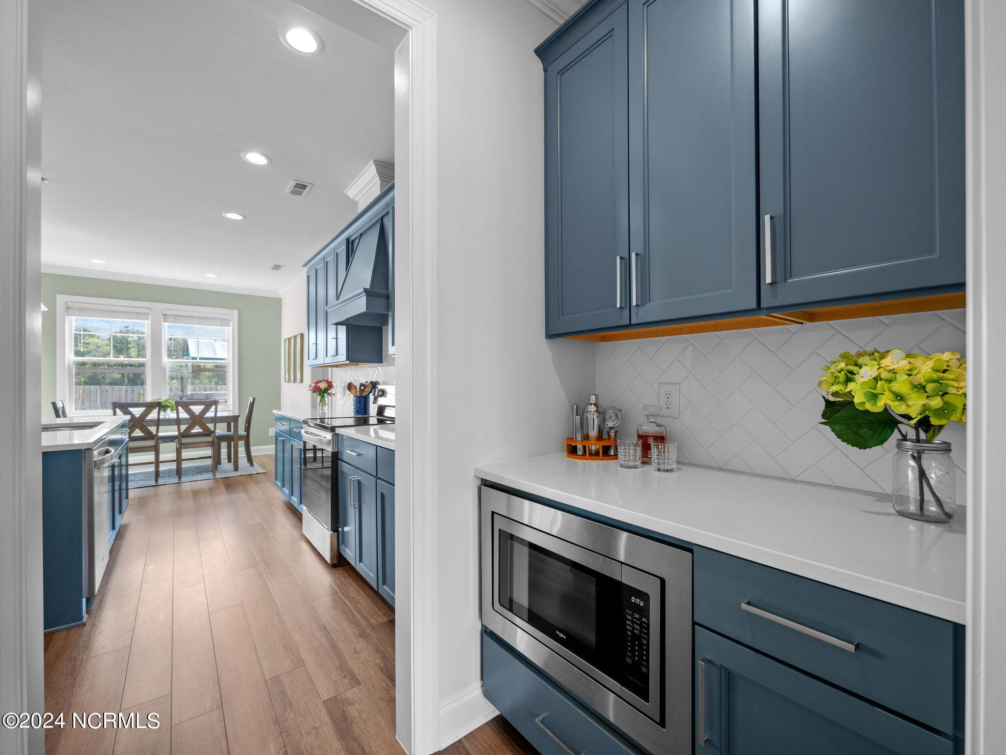 106 Northern Pintail Place Hampstead, NC 28443 - Photo 10 of 40 Extended Kitchen - Walk-In Panty