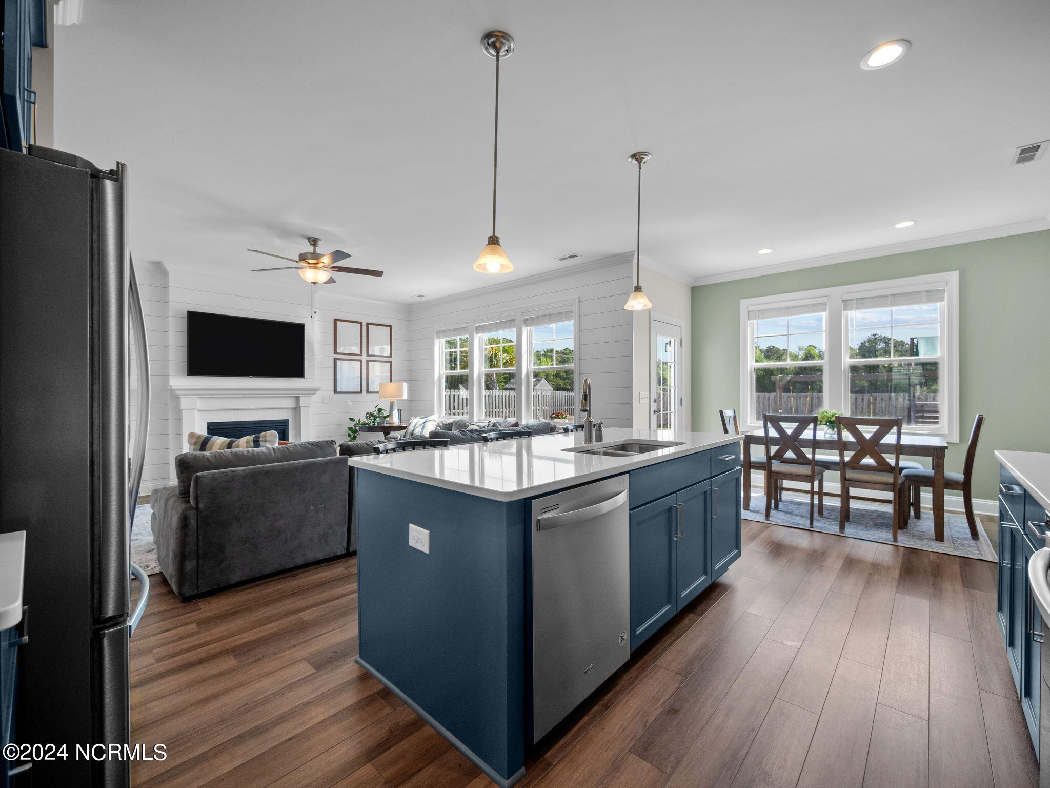 106 Northern Pintail Place Hampstead, NC 28443 - Photo 11 of 40 Kitchen - Granite Countertops