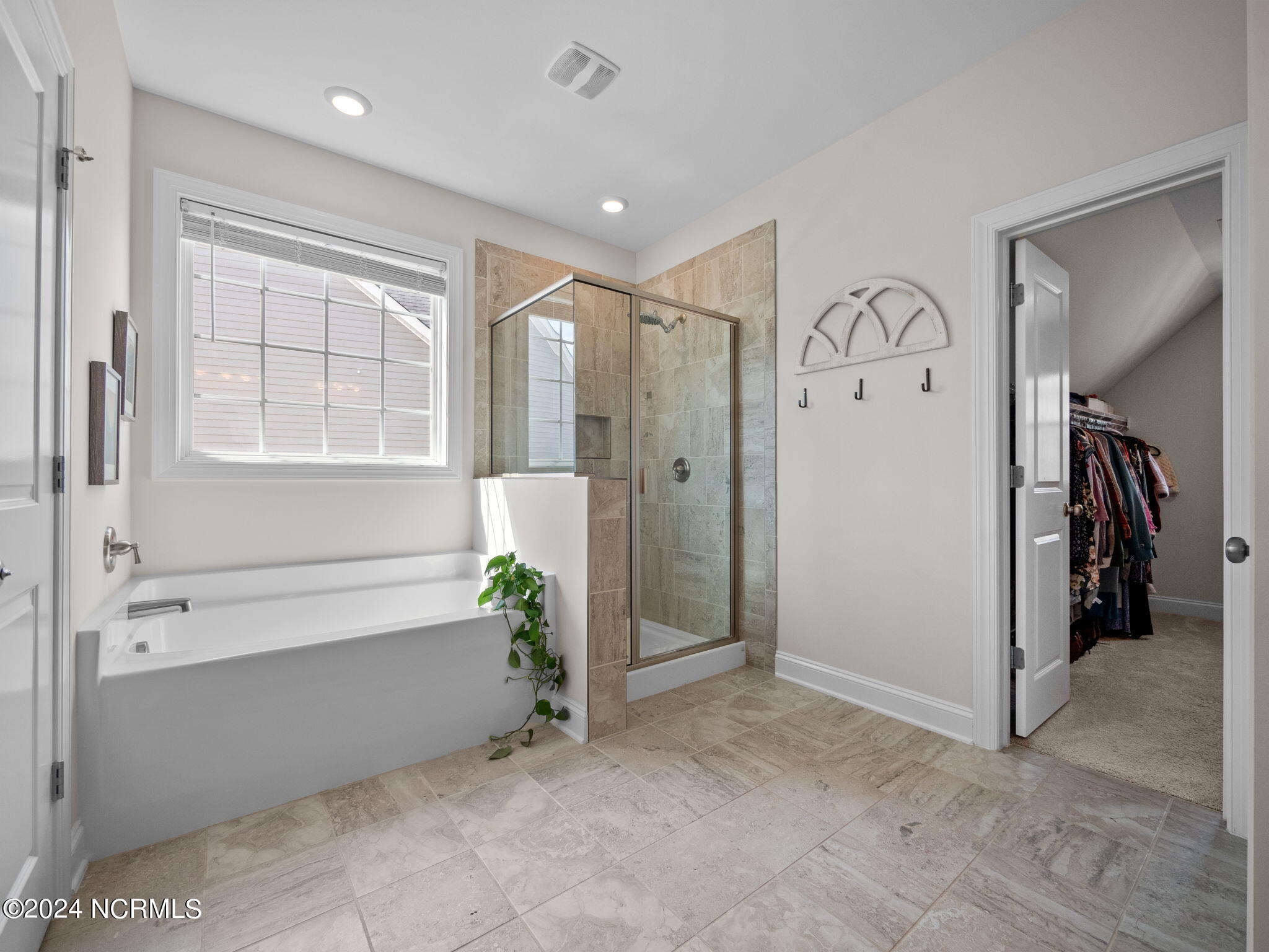 106 Northern Pintail Place Hampstead, NC 28443 - Photo 25 of 40 Bathroom # 1 - En Suite