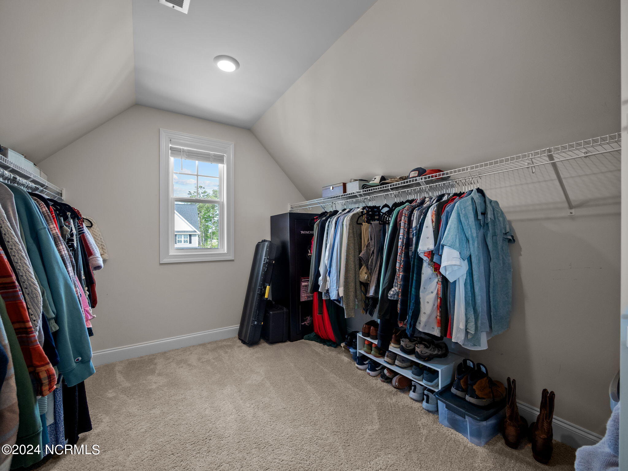 106 Northern Pintail Place Hampstead, NC 28443 - Photo 27 of 40 Bedroom # 1 - Primary Bedroom - Upstairs