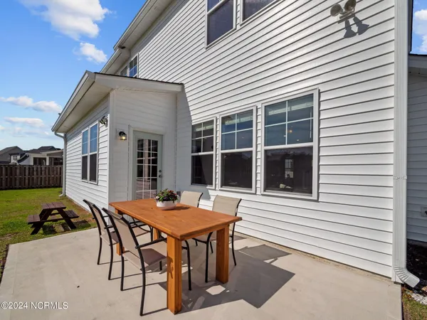 $509,900 | 106 Northern Pintail Place, Hampstead, NC 28443