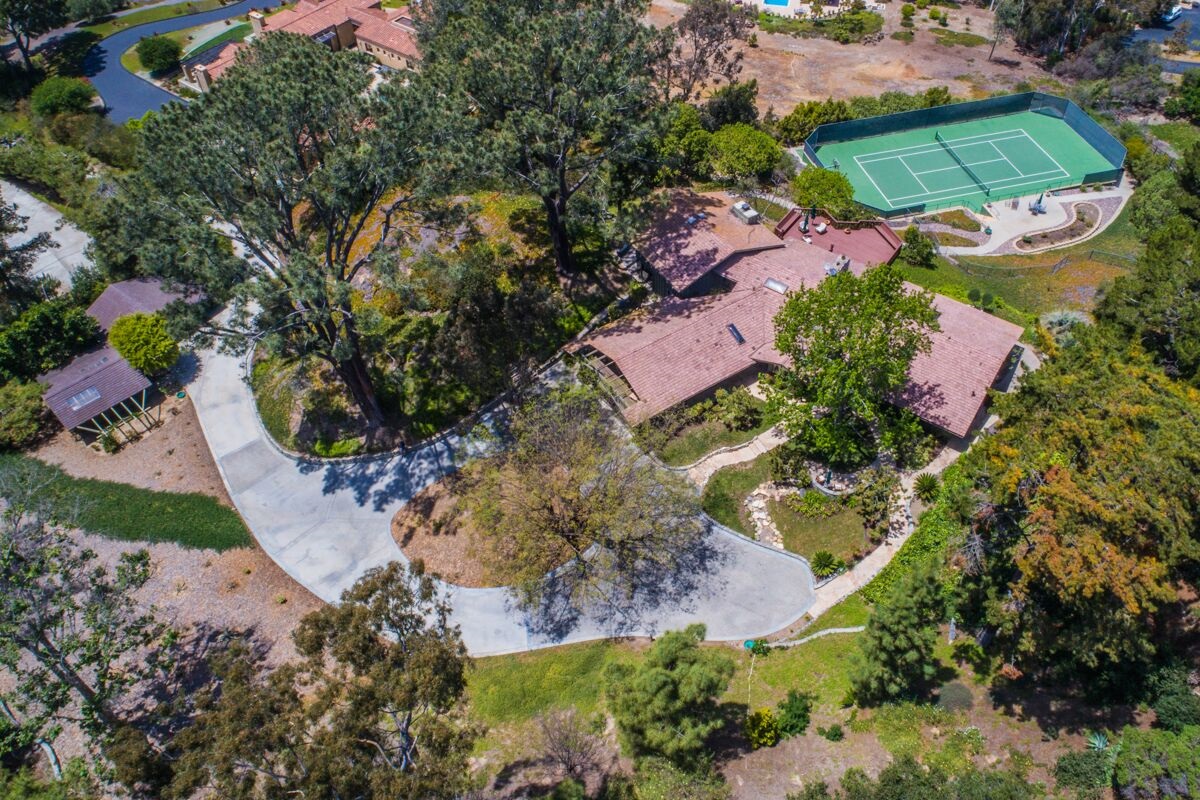 4373 CM Privado Rancho Santa Fe, CA 92067 - Photo 4 of 22 Gallery Image 4