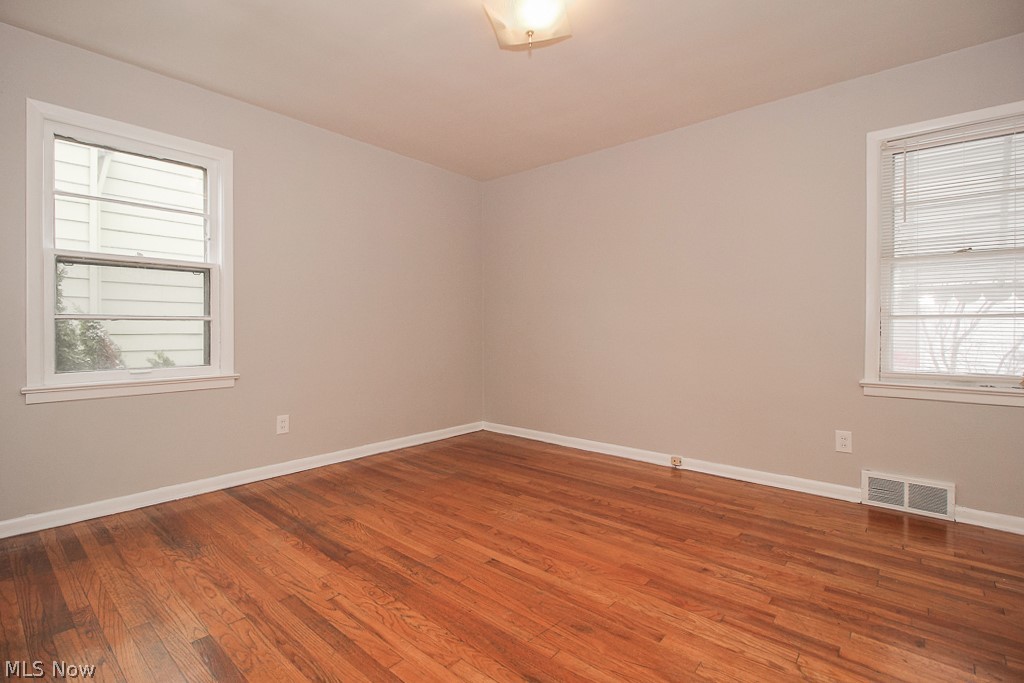 4012 Verona Road Cleveland, OH 44121 - Photo 23 of 35