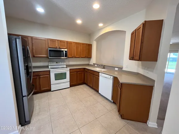 $2,000 | 1590 Calming Water Drive, Orange Park, FL 32003