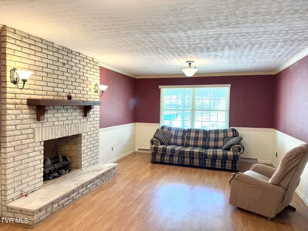 $252,000 | 1721 Valley View Drive, Big Stone Gap, VA 24219