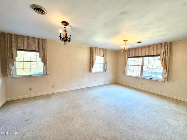 $252,000 | 1721 Valley View Drive, Big Stone Gap, VA 24219