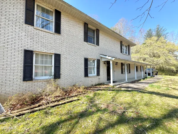 $252,000 | 1721 Valley View Drive, Big Stone Gap, VA 24219