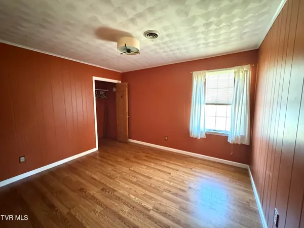 $252,000 | 1721 Valley View Drive, Big Stone Gap, VA 24219