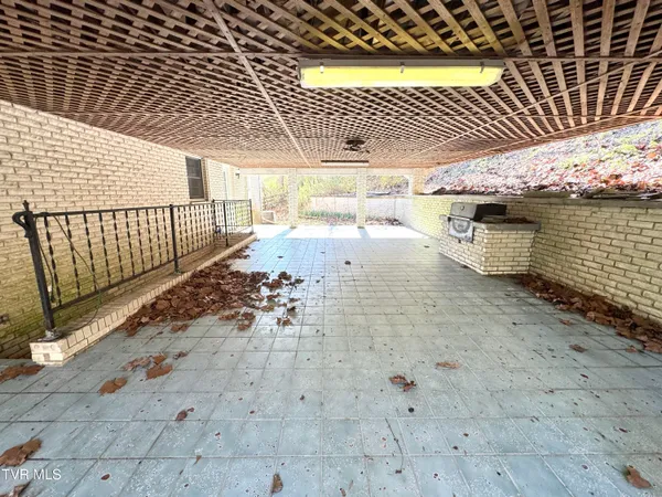 $252,000 | 1721 Valley View Drive, Big Stone Gap, VA 24219