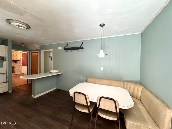 $252,000 | 1721 Valley View Drive, Big Stone Gap, VA 24219