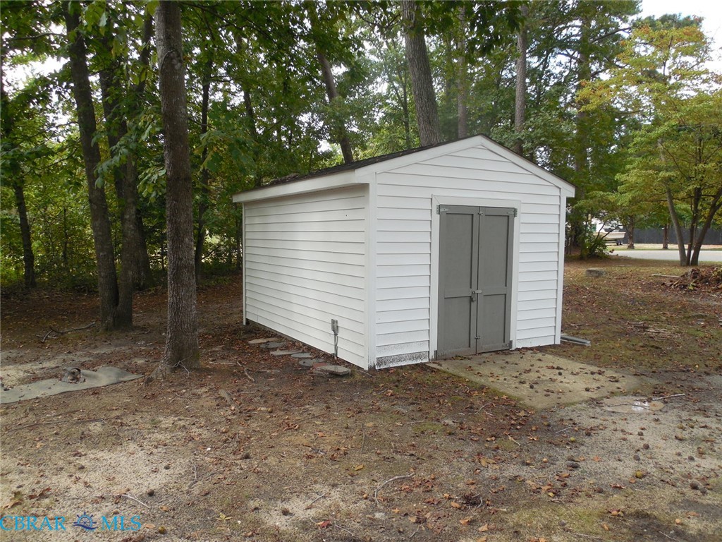 6165 Ark Road Gloucester, VA 23061 - Photo 6 of 16 Gallery Image 6