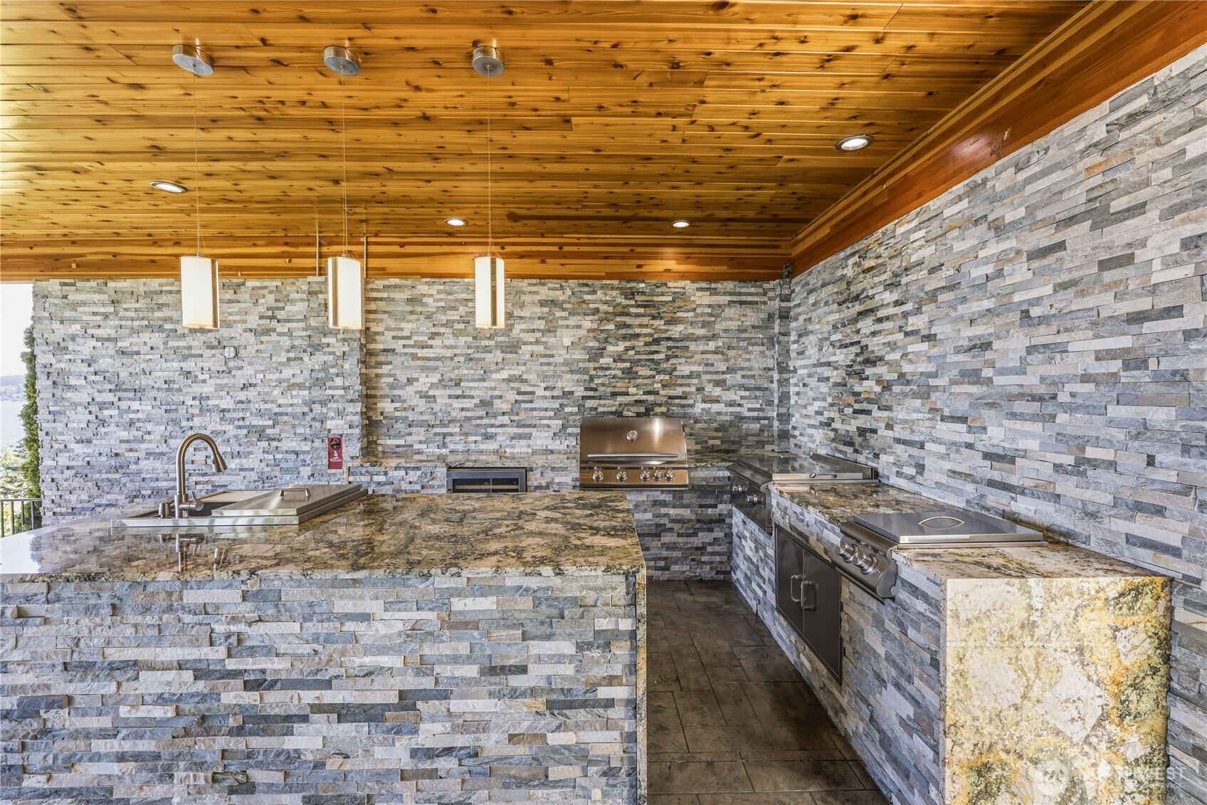 1411 Thorndyke Road Port Ludlow, WA 98365 - Photo 21 of 40 a bathroom with a shower
