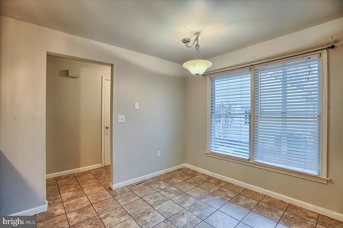 2039 Raleigh Road, Unit E Hummelstown, PA 17036 - Photo 6 of 27 Gallery Image 6