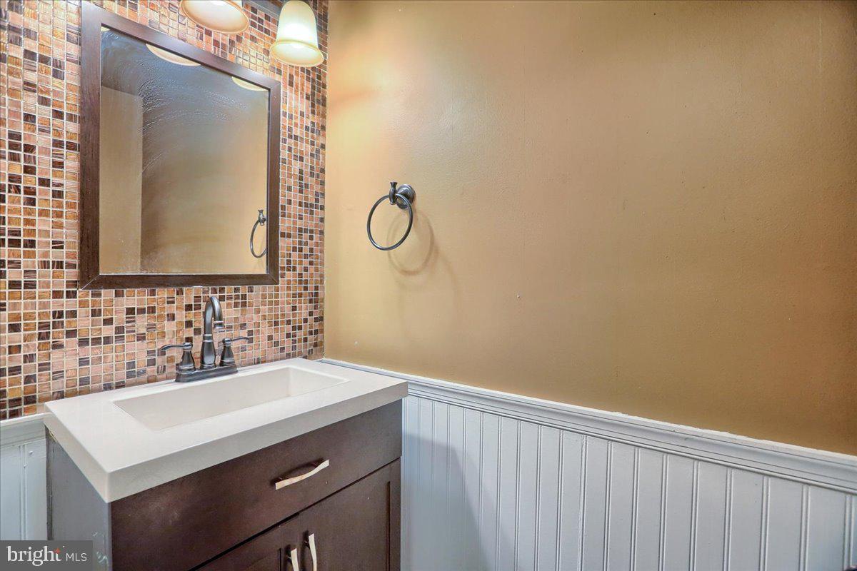 2039 Raleigh Road, Unit E Hummelstown, PA 17036 - Photo 7 of 27 Gallery Image 7