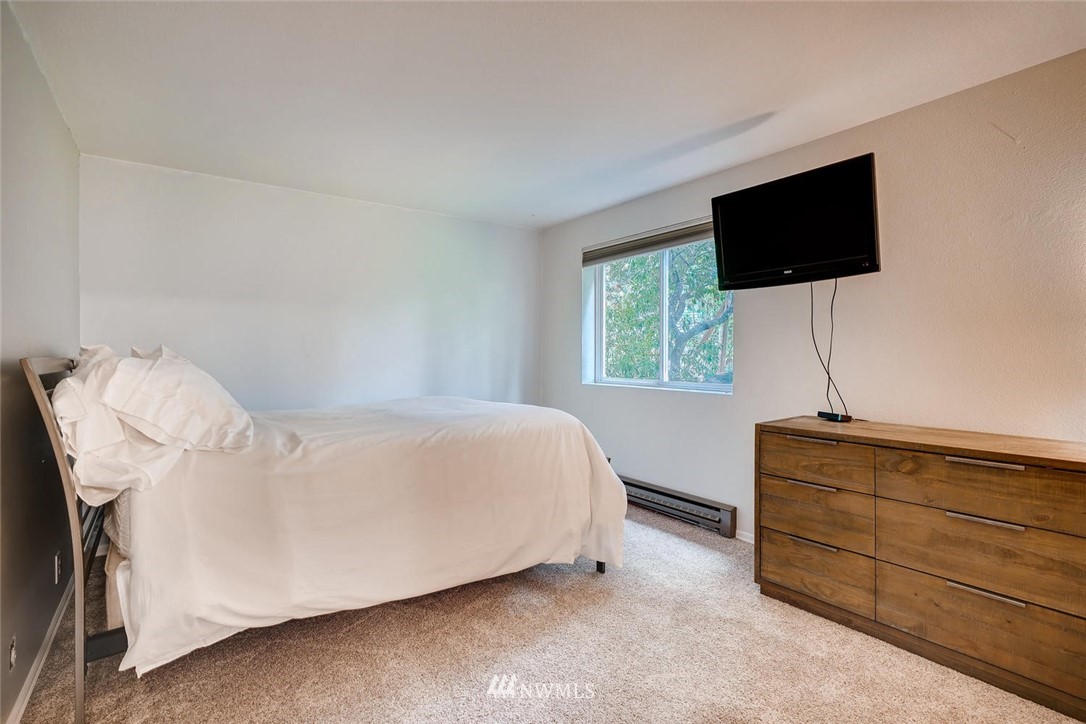 16212 Southeast 132nd Street Renton, WA 98059 - Photo 17 of 25