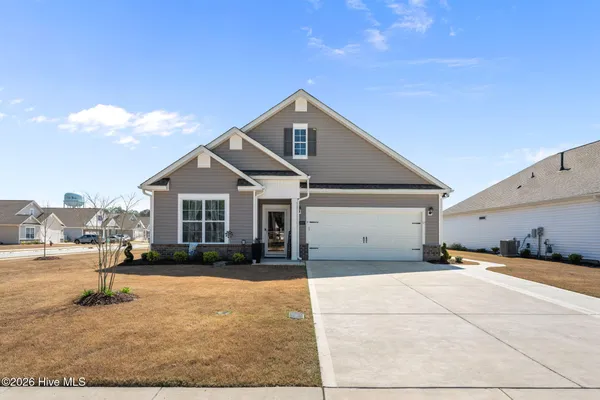 $399,990 | 2001 Alizarin Lane, New Bern, NC 28562