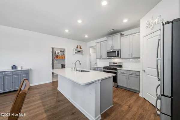 $399,990 | 2001 Alizarin Lane, New Bern, NC 28562