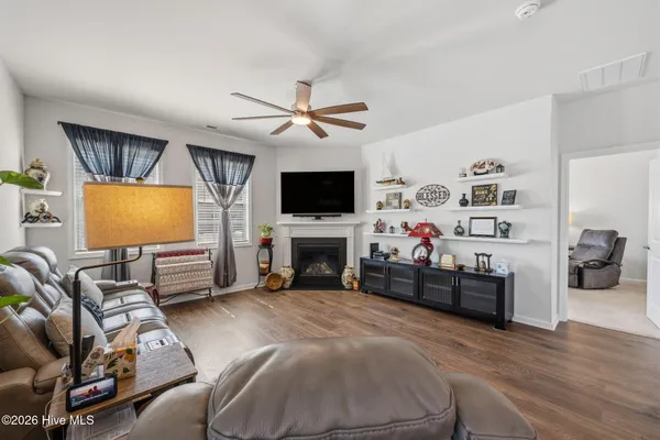 $399,990 | 2001 Alizarin Lane, New Bern, NC 28562