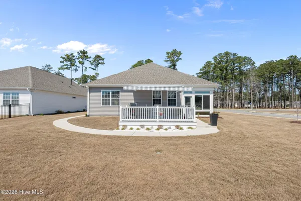 $399,990 | 2001 Alizarin Lane, New Bern, NC 28562