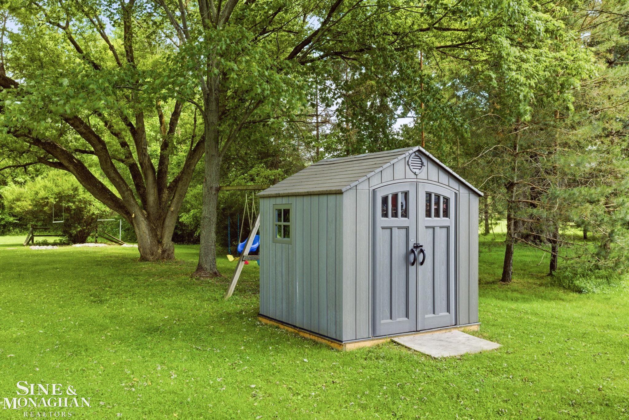 660 Range Road Marysville, MI 48040 - Photo 37 of 40