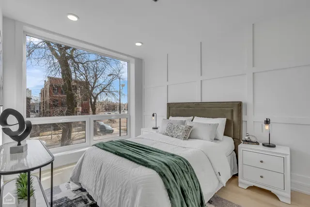 $2,150 | 4742 South Michigan Avenue, Unit 3W, Chicago, IL 60615