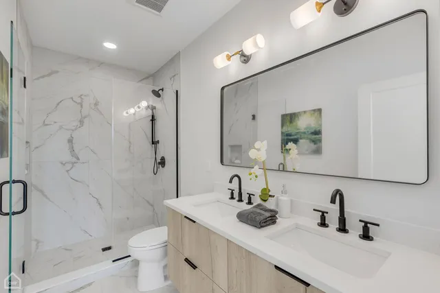 $2,150 | 4742 South Michigan Avenue, Unit 3W, Chicago, IL 60615