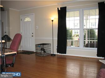 230 Argyle Road Langhorne, PA 19047 - Photo 5 of 12 Living Room