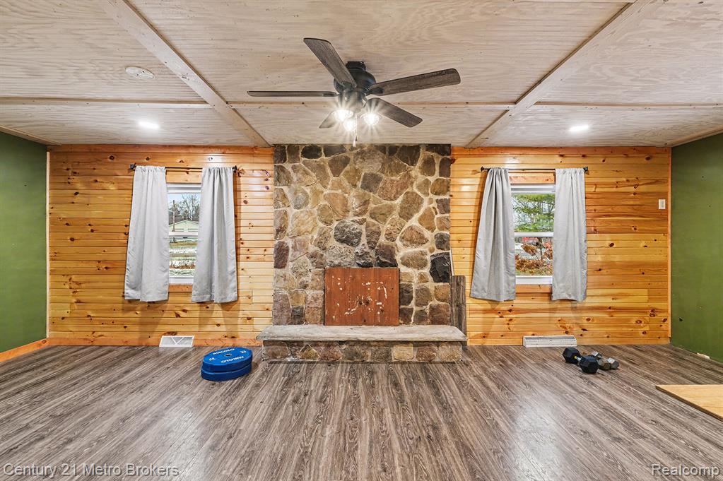 14335 North Genesee Road Clio, MI 48420 - Photo 10 of 32 Gallery Image 10