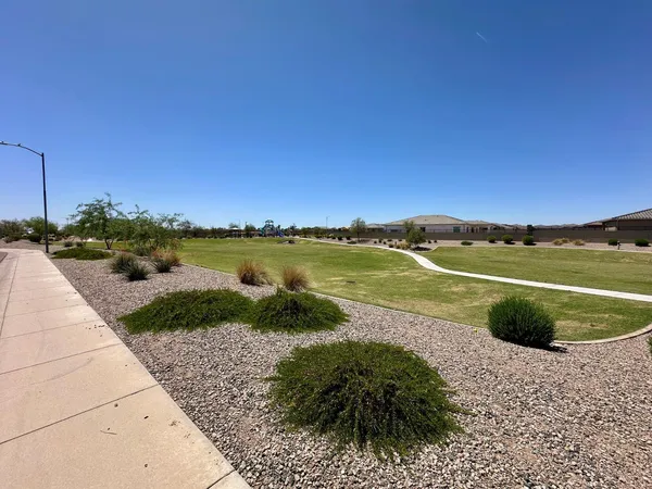 $1,695 | 537 West Pintail Drive, Casa Grande, AZ 85122