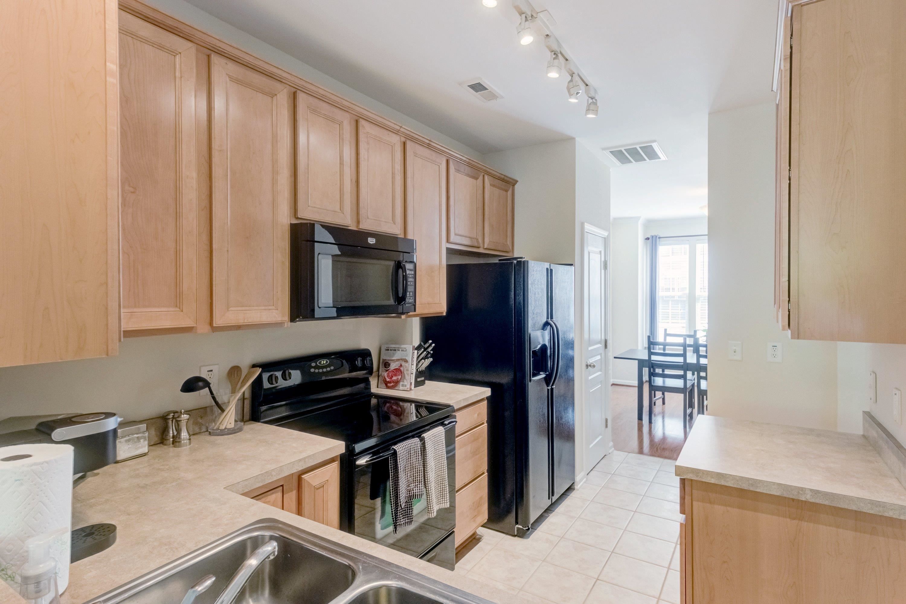 4404 Sugarbend Way Raleigh, NC 27606 - Photo 10 of 36 Photo 10