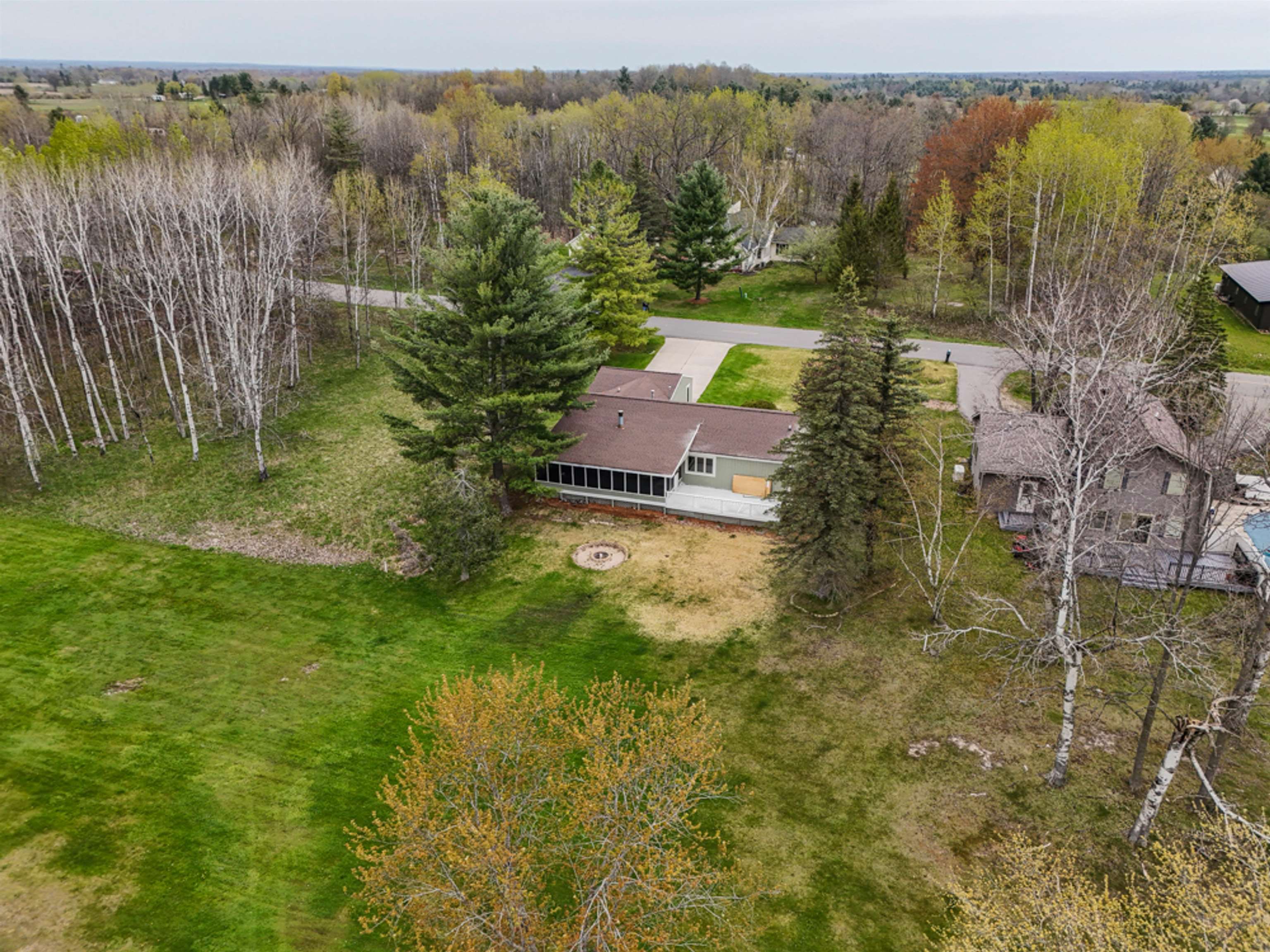 1727 Linksview Way Gladwin, MI 48624 - Photo 46 of 51