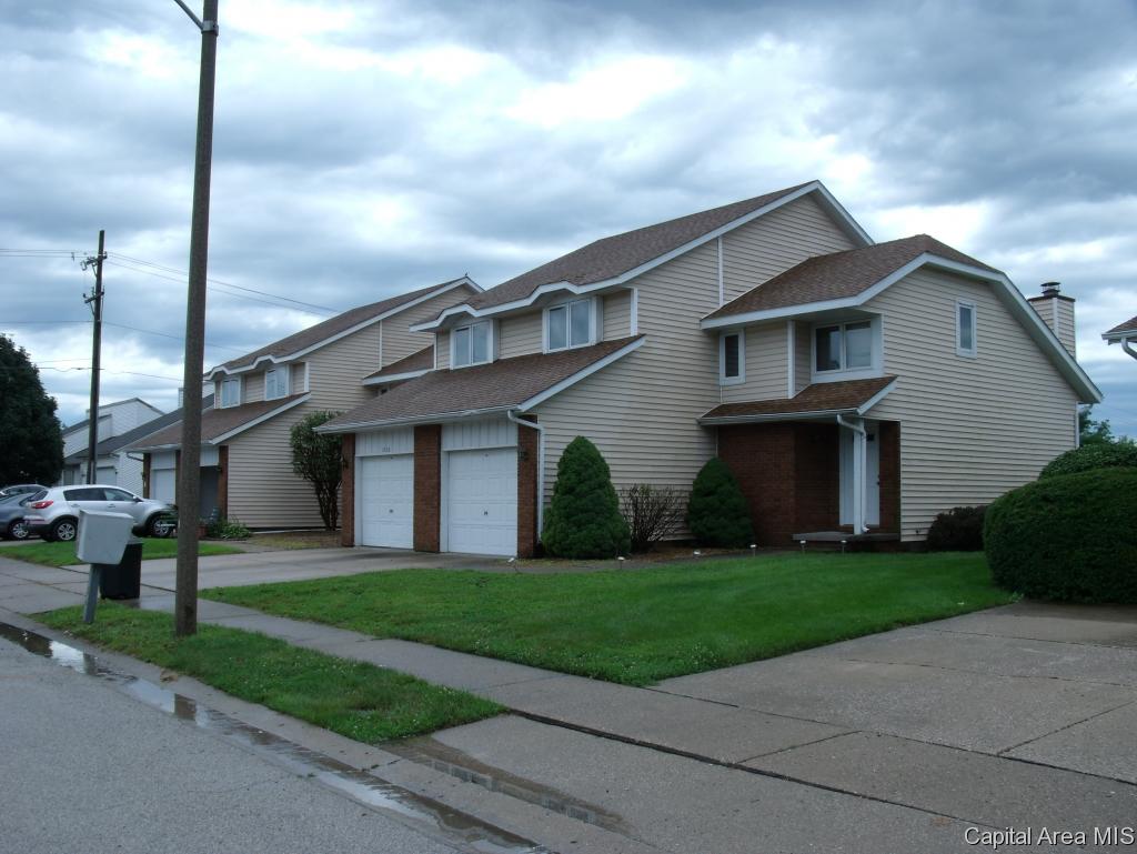 1026 Christopher Lane Springfield, IL 62712 - Photo 1 of 2