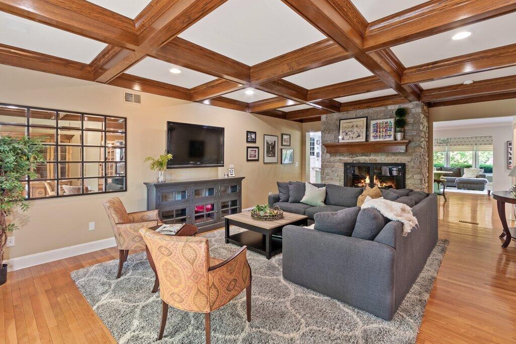 4031 Longhill Road Columbus, OH 43220 - Photo 4 of 43 4031 Longhill Road-9.jpg-SMALL