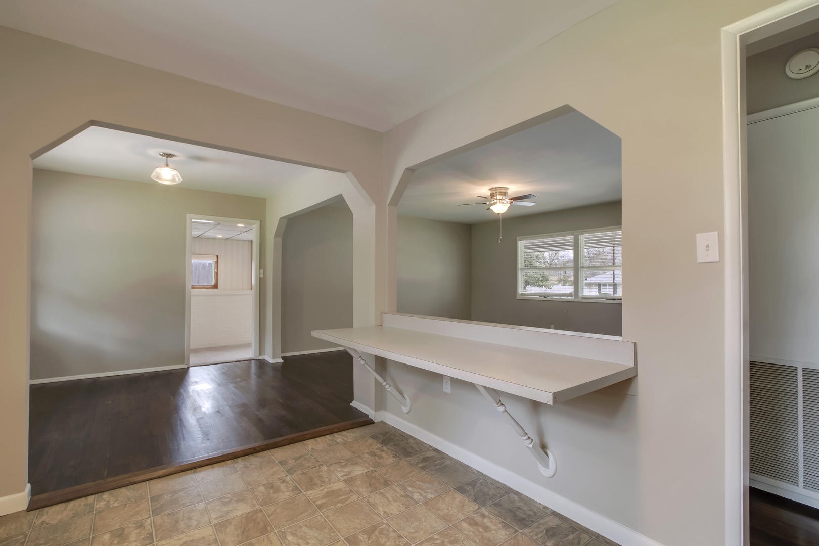 3109 Walnoaks Road Knoxville, TN 37921 - Photo 11 of 33 a view of an entryway