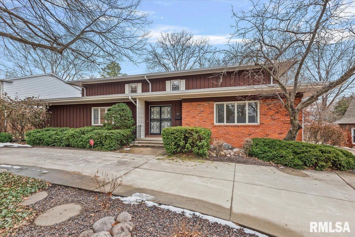 2311 South Willemore Avenue Springfield, IL 62704 - Photo 2 of 38