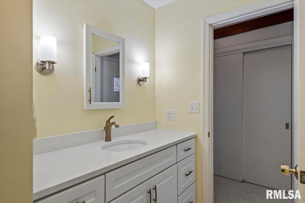 2311 South Willemore Avenue Springfield, IL 62704 - Photo 22 of 38