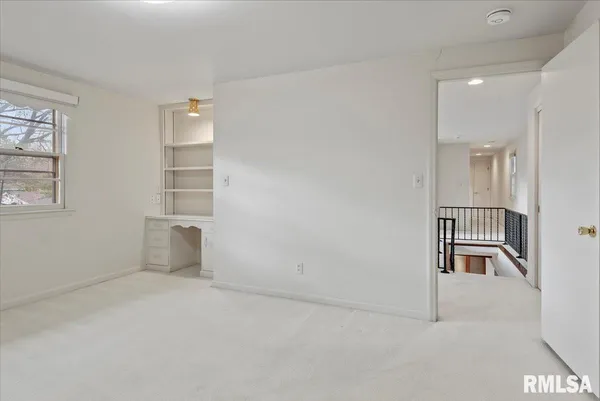 $329,900 | 2311 South Willemore Avenue, Springfield, IL 62704