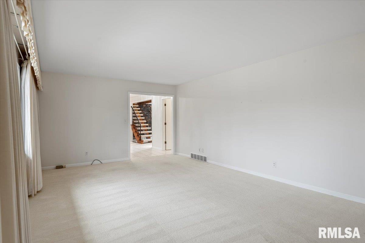 2311 South Willemore Avenue Springfield, IL 62704 - Photo 6 of 38