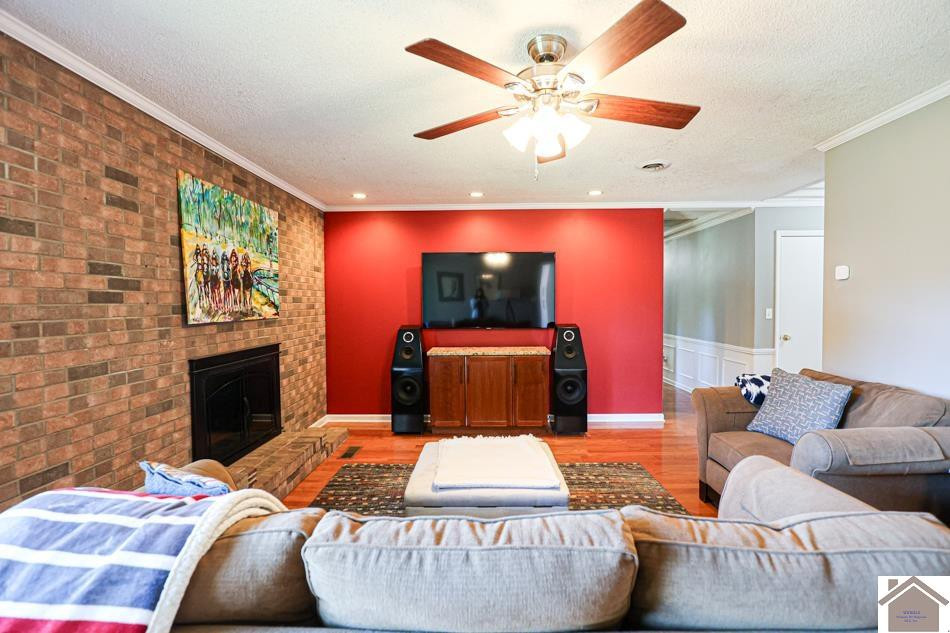101 Highland Church Road Paducah, KY 42001 - Photo 13 of 32 Family Room