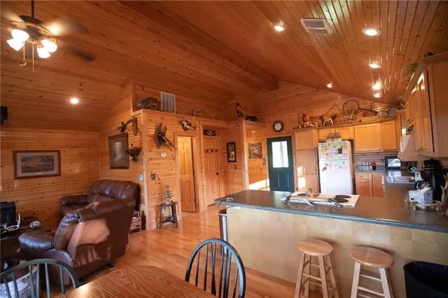 $1,200,000 | 0 South 162nd Road, Bolivar, MO 65613