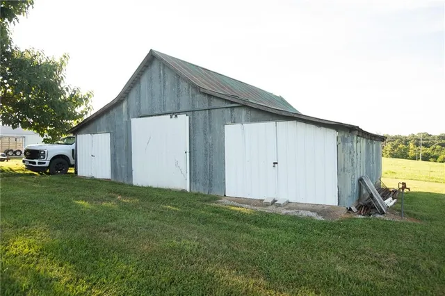 $1,200,000 | 0 South 162nd Road, Bolivar, MO 65613