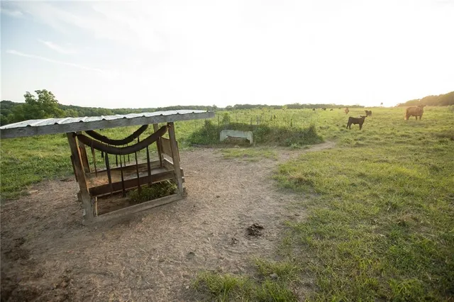 $1,200,000 | 0 South 162nd Road, Bolivar, MO 65613