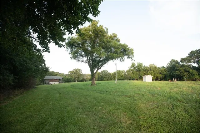 $1,200,000 | 0 South 162nd Road, Bolivar, MO 65613